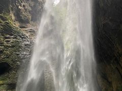 -龙水峡地缝景区