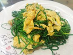 -壹阁胡羊焖饼(特色小吃街店)