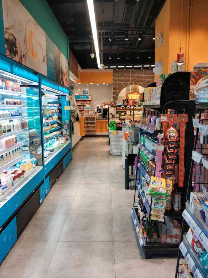 逸刻ego(丽宝乐园店)-"这家店的氛围真是欢快明亮,陈列很有特色,.