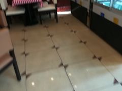 -红宝石·鲜奶小方·海派西点房(南丹店)