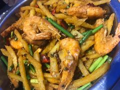 -小鱼儿海鲜港(新村十区店)