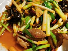 -兔行天下-鸿鹤鲜锅兔(中海国际店)