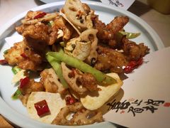 葛岭大盘嫩牛蛙-韵秋荷(宝山龙湖天街店)