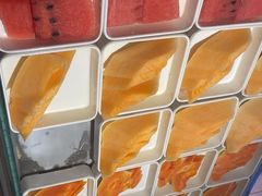 -涨巢·潮玩水疗局