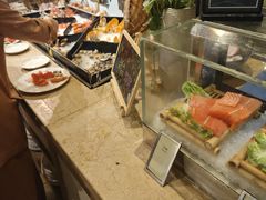 -大中华希尔顿酒店-念自助餐·嗨啤·小龙虾