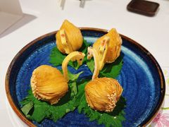 鲍鱼天鹅酥-白天鹅宾馆-玉堂春暖餐厅