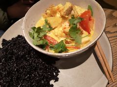 泰式黄咖喱鲷鱼虾仁饭-Wagas沃歌斯(杭州黄龙万科店)