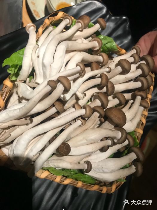 凑凑火锅·茶憩(国际广场店)蟹味菇图片