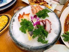 海鲜拼盘-青瓦餐厅·生鱼片·韩园烤肉(西塔店)