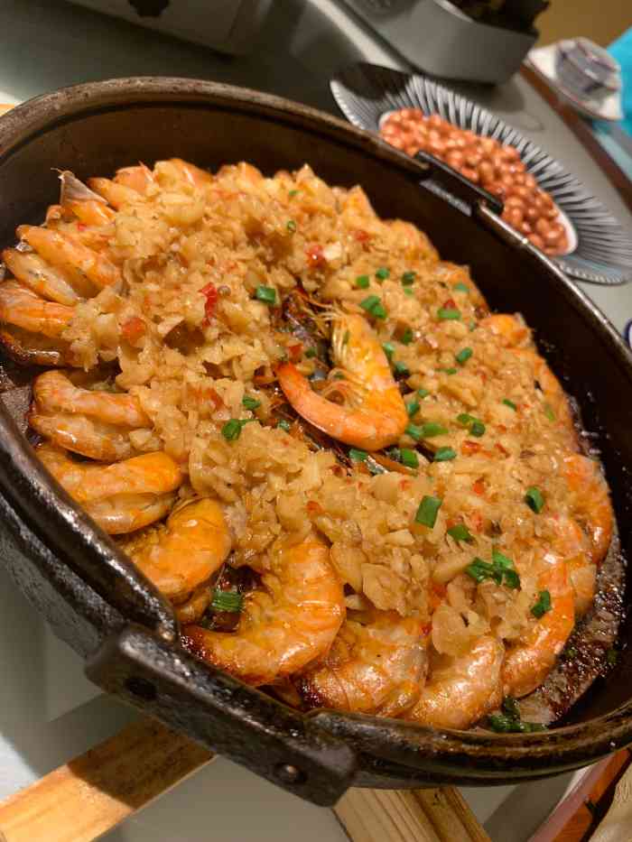 蒋先生菜馆(19街坊店)-"参加亲戚乔迁之喜去的 环境看上去还挺不.