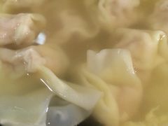 虾肉小馄饨-王家沙点心店(南京西路总店)