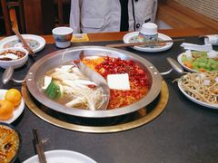 -沸炉重庆老火锅(军事博物馆店)