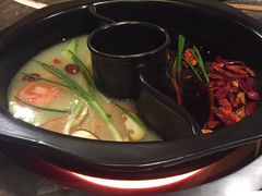 -佬土鹅肠火锅(解放路店)