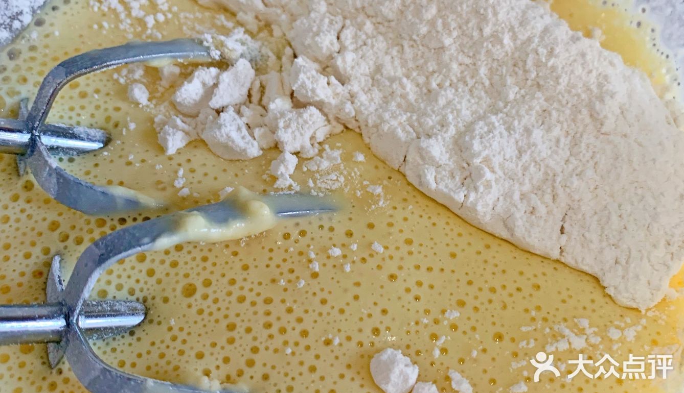 早餐牛奶松饼，简单易学，好吃美味。