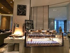 -飨食汇全日制餐厅·昆山皇冠假日酒店(九方店)