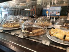 -Pie Bird(新闸路店)