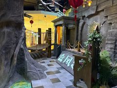 -暴风岛沉浸式体验馆(百联世纪店)