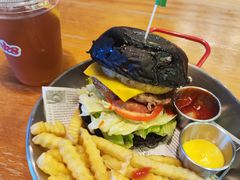 -Thanks美式餐厅(汉堡咖啡店)