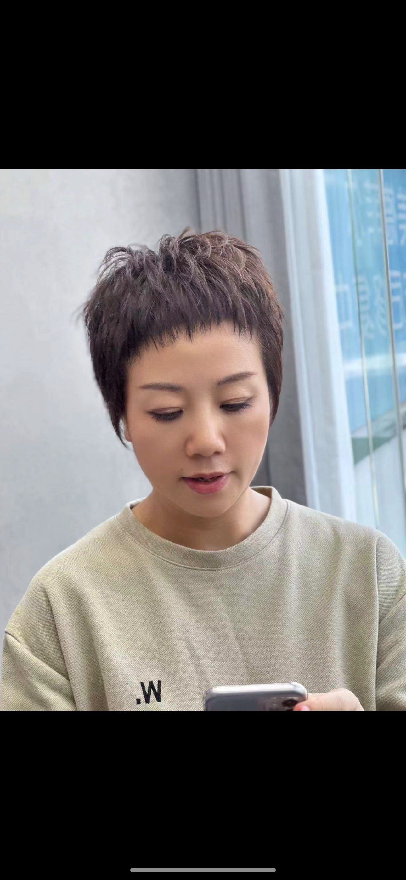 推荐一款"超短发"