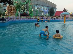 -沈阳龙润夏宫温泉水乐园