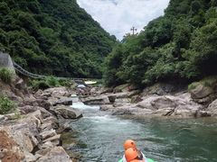 -安吉龙王山峡谷漂流