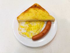 蒜蓉士多-香港新发烧腊茶餐厅(万象店)