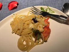 -弦月窗LUNETTE BY AMANDA(复兴路店)