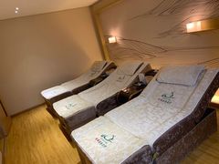 -崇英经络足疗(曲江店)