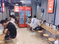 用餐区-白露塘杀猪粉(药王街店)