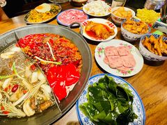 -萍姐火锅·公路夜市(武汉首店)