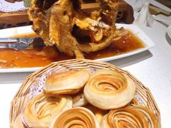 老济南油旋-闫府私房菜·百年鲁菜(恒隆店)