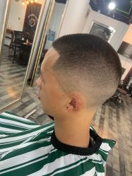 -纯剪男士理发馆·烫染专业店