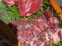 -山川小町·极番烧肉(新地假日广场店)