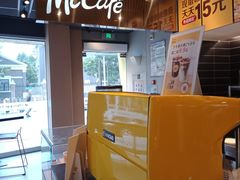 -麦当劳(南京路2店)