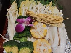 -老鼎万春卤菜(五代传承创始老店)