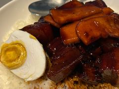 咸蛋目鱼红烧肉-屋里厢上海菜馆