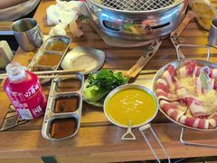 -叽叽扎扎烤肉场(生态城万达店)