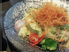 -铭牛烧肉·和牛海鲜自助(高新月牙湖店)