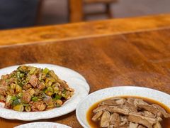 -茅屋大酒店