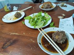 -宝瑞门钉肉饼店