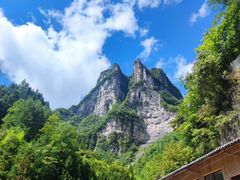 -鹿院坪生态旅游景区