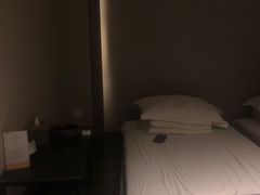 -尚足影院式足疗·住宿·美食(解放碑店)