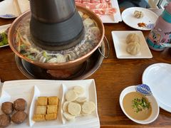 -楼外楼大刀肉传统火锅居(博学路店)