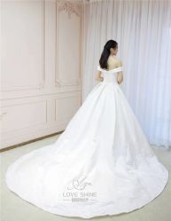 -LOVE SHINE婚纱·红鼎庄龙凤褂·妈妈装定制