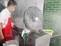 -河记肠粉店