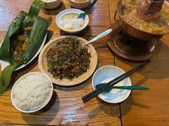 -蜗牛小馆醉乡民谣云南菜(惠新西里店)
