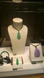 -北京七彩云南翡翠珠宝旗舰店(月坛店)