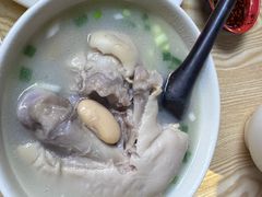 -雷祖芳老妈蹄花店