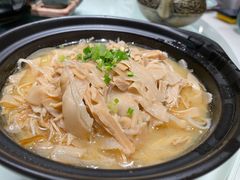 洞庭名笋-佬麻雀·剁椒鱼头(京基KK One店)