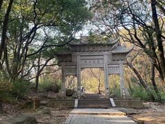 -灵岩山风景区
